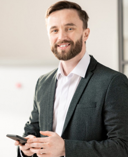 team_img06-1-424x520