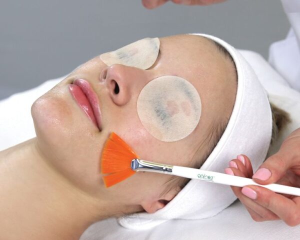 023d344e4b50a2ee5e12311d8e118409--spa-menu-chemical-peel